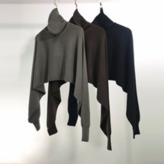 Picture of High necked woolen sweater